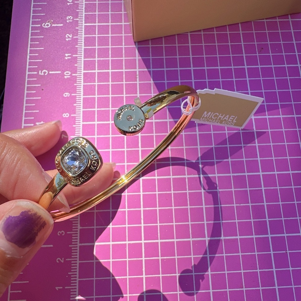Michael Kors Brass adjustable bracelet bangle MKJX8154710 diamond logo signature - Picture 7 of 11